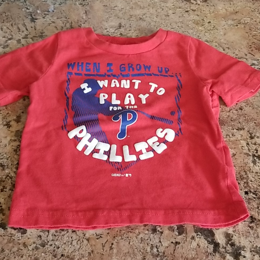 Phillies T-shirt